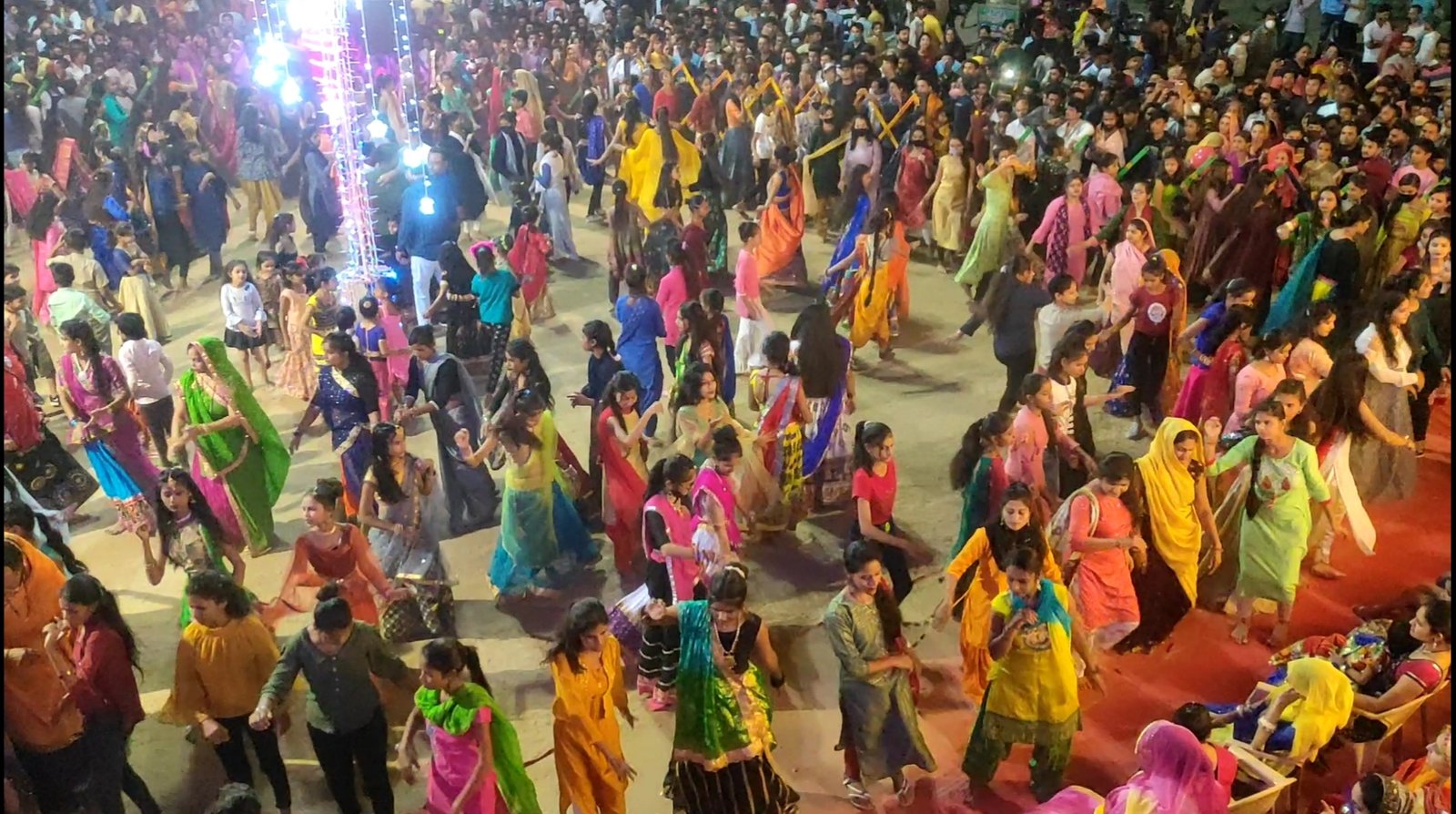 Devotees gathered at the festival sites on the last day of Navratri