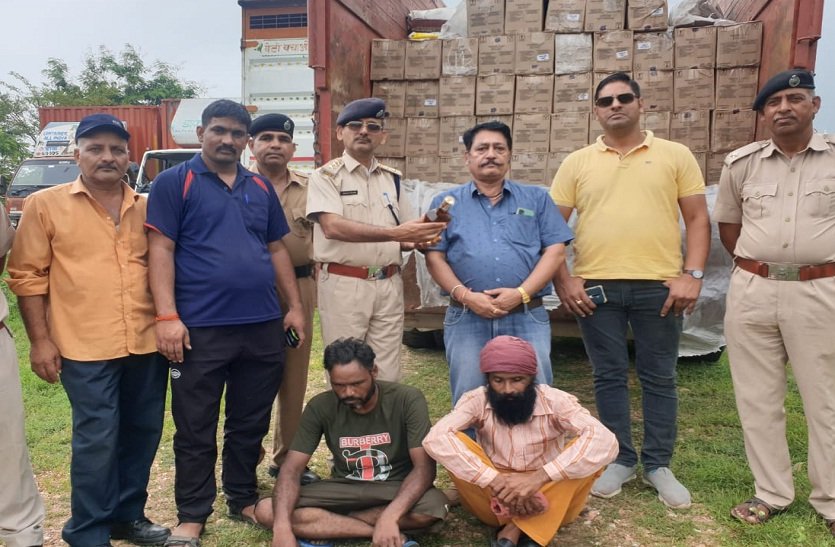 Udaipur Zone Excise Prevention Team - In a major action liquor worth one crore seized from Punjab to Gujarat