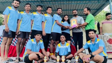 Sirohi. Hockey team of Khelo India Center won the title in the district level hockey competition.