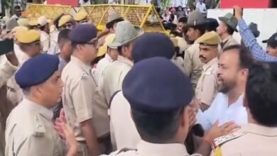 Case registered against five people including former MLA Sanyam Lodha - accused of pushing and threatening the police during demonstration