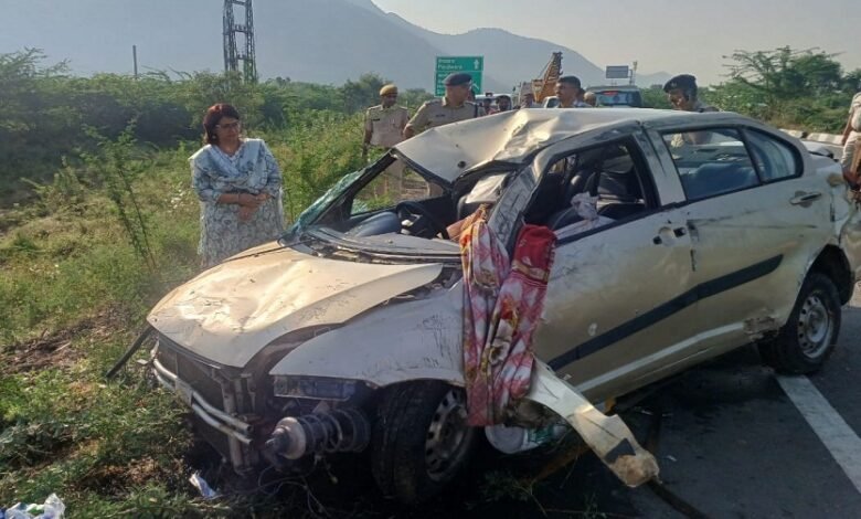 Horrible accident on four lane in Sirohi: Five people including a child died in road accident