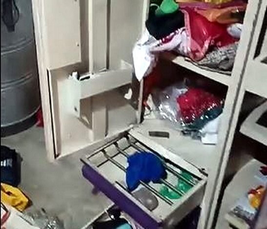JALORE-SAYLA. They took the old couple hostage and robbed them of their jewellery and cash