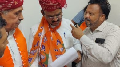सामने आए समस्याओं के अम्बार उप मुख्यमंत्री को मिले ज्ञापनों के पुलिंदें sirohi. A lot of problems have come up and bundles of memos have been received by the Deputy Chief Minister premchand