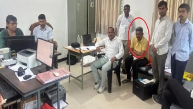 जालोर. सांचौर के सरवाना थाना परिसर के आवास में रिश्वत लेता हैड कांस्टेबल गिरफ्तार Jalore. Head constable arrested taking bribe in residence of Sarwana police station premises of Sanchore