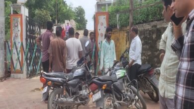 sirohi. बदइंतजामी में दो मौत का कौन जिम्मेदार, नगर परिषद या ठेकेदार - लाखेराव तालाब में खुली पाल से तीन दिनों में दो जनों की मौत Sirohi. Who is responsible for two deaths due to mismanagement- Municipal Council or contractor - Two people died in three days due to open dam in Lakherao pond