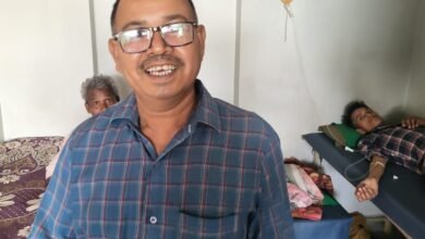 सिरोही. स्वास्थ्य विभाग ने पिण्डवाड़ा ब्लॉक में तीन जगह छापामार कार्रवाई करते हुए झोलाछाप पकड़े। Sirohi: The health department conducted raids at three locations in Pindwara block and arrested quacks practicing medicine illegally.