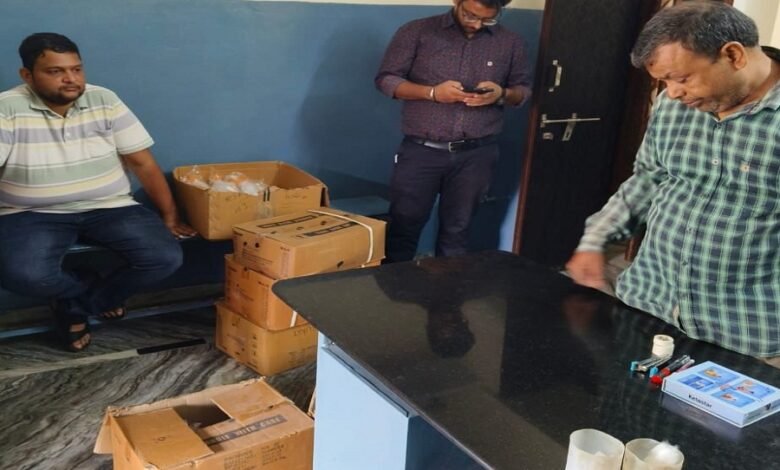 सिरोही. स्वास्थ्य विभाग ने पिण्डवाड़ा क्षेत्र में अवैध रूप से चल रहे दो क्लीनिकों पर छापा Sirohi. Health department raided two clinics running illegally in Pindwara area