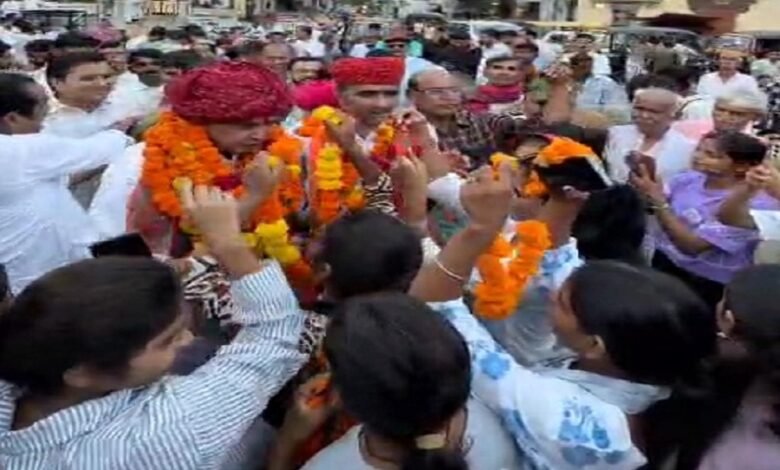 आत्मनिर्भरता को जीवन का हिस्सा बनाने की आवश्यकता - सांसद सांसद लुंबाराम चौधरी ने स्वदेशी अपनाने का आह्वान किया The need to make self-reliance a part of life - MP lumbaram choudhary calls for adopting Swadeshi