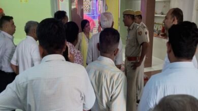 जालोर. रामसीन कस्बे में जमीनी विवाद को लेकर अलग-अलग दो मंदिरों के ट्रस्टियों के बीच ठन गई। Jalore: A land dispute erupted between the trustees of two different temples in Ramsin town.