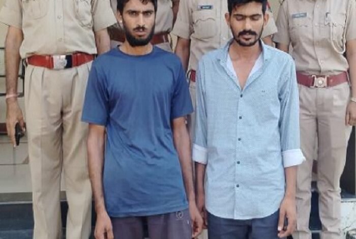 सिरोही. मोबाइल टॉवर से बैटरियां चुराने वाली गैंग का राजफाश करते हुए सदर थाना पुलिस ने दो जनों को गिरफ्तार किया Sirohi: Sadar police arrested two people after busting a gang that stole batteries from mobile towers.