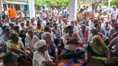 सिरोही. पिण्डवाड़ा तहसील क्षेत्र में प्रस्तावित लाइम स्टोन खनन परियोजना को लेकर ग्रामीणों ने आक्रोश जताया Sirohi: Villagers in the Pindwara tehsil area have expressed their anger over the proposed limestone mining project.