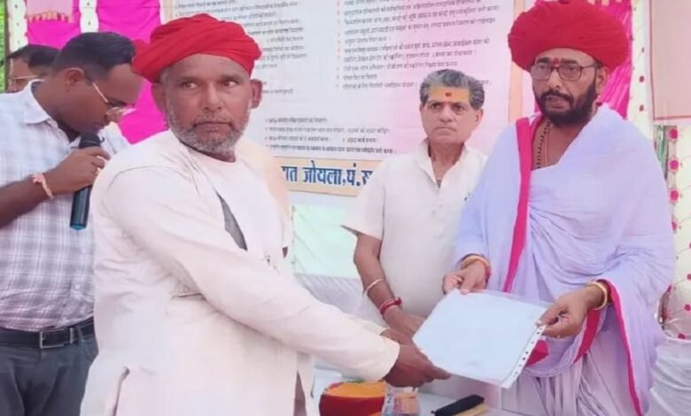 सिरोही. ग्रामीण विकास एवं पंचायतराज राज्यमंत्री ओटाराम देवासी ने ग्रामीण सेवा शिविरों का जायजा लिया Sirohi: State Minister for Rural Development and Panchayati Raj Otaram Devasi reviewed the rural service camps