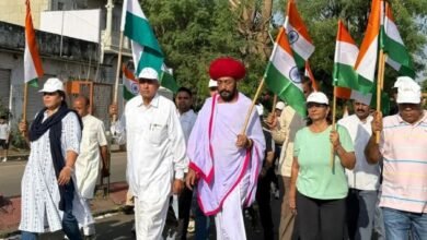 सिरोही. राज्यमंत्री ने राष्ट्र सेवा में तत्पर रहने का किया आह्वान- शिवगंज में राज्यमंत्री के नेतृत्व में यूनिटी मार्च Sirohi. The Minister of State called for readiness to serve the nation - Unity March led by the Minister of State in Shivganj