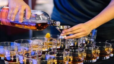 सिरोही. तस्करों पर नजर नहीं हैं या नजरे इनायत कर रखी है - स्थानीय तस्करों की धरपकड़ से कतरा रहा आबकारी महकमा Sirohi. Smugglers are either ignored or not are being watched over – the excise department is shying away from apprehending local smugglers.