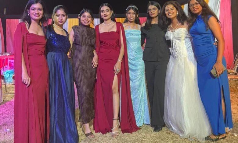 सिरोही. राजकीय मेडिकल कॉलेज में वार्षिकोत्सव के तहत फैकल्टी फैशन शो व डीजे नाइट Sirohi: Faculty fashion show and DJ night as part of the annual festival at the Government Medical College.