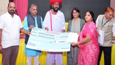 सिरोही. जनता से उन्हें बेहद प्यार मिला वे भी सुविधाएं देने को प्रयासरत हैं - जिलास्तरीय महिला सम्मेलन में राज्यमंत्री ने दिया भरोसा Sirohi: The people have given them immense love and they are also striving to provide facilities – the Minister of State gave this assurance at the district-level women's conference.