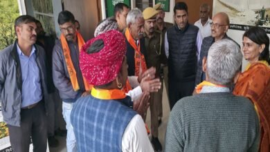 सिरोही. पिण्डवाड़ा क्षेत्र में प्रस्तावित खनन परियोजनाओं को लेकर किसान आक्रोशित-फैक्ट्रियों में जा रहे बनास बांध के पानी को रोकने की भी मांग Sirohi: Farmers are angry over the proposed mining projects in the Pindwara area and are also demanding that the water from the Banas dam which is being supplied to factories, be stopped.