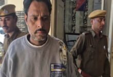 सिरोही. आबूरोड में रेल यात्री के पास से मिली 42 लाख रुपए की नकदी Sirohi: Rs 42 lakh in cash was recovered from a train passenger in Abu Road.