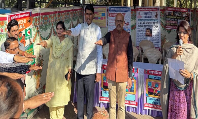 सिरोही. सडक़ सुरक्षा जागरूकता अभियान शनिवार से शुरू किया गया Sirohi: A road safety awareness campaign was launched on Saturday.