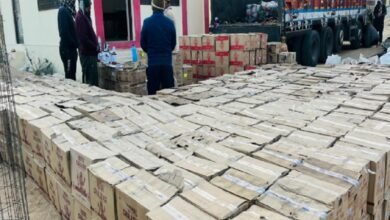 सिरोही. मंडार में पुलिस ने गुजरात जा रही एक करोड़ की शराब पकड़ी Sirohi: Police in Mandar seized liquor worth one crore rupees that was being smuggled to Gujarat.