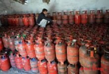 सिरोही. जिले में घरेलू एलपीजी की पर्याप्त उपलब्धता- गैस सिलेंडरों की जमाखोरी व कालाबाजारी पर कसेगी नकेल Sirohi: Adequate availability of domestic LPG in the district – hoarding and black marketing of gas cylinders will be curbed.