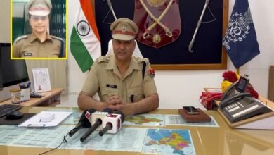 जयपुर में तैनात रहे पति-पत्नी पुलिस अधिकारी पुष्पेंद्रसिंह राठौड़ व कमल शेखावत के तबादले पुष्पेंद्रसिंह राठौड़ सिरोही एसपी व कमल शेखावत जोधपुर कमिश्नरेट में डीसीपी वेस्ट Transfer of Husband-and-Wife Police Officers Pushpendra Singh Rathore and Kamal Shekhawat Formerly Posted in Jaipur ips Pushpendra Singh Rathore Appointed as SP of Sirohi- ips Kamal Shekhawat as DCP (West) in the Jodhpur Commissionerate