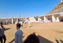 सिरोही. मंडार में लीलाधारी महादेव पशु मेले का शनिवार को ध्वजारोहण के साथ आगाज सिरोही. मंडार में उपेक्षा से नाराज विधायक पशु मेला छोड़ निकल गए सिरोही. मंडार में मेला स्थल पर खाली नजर आए स्टॉल व पांडाल Sirohi. The Leeladhari Mahadev cattle fair in Mandar began with the flag hoisting ceremony on Saturday. Sirohi. The MLA, upset with the neglect in Mandar, left the cattle fair. Sirohi. The stalls and pandals at the fair site in Mandar were empty.