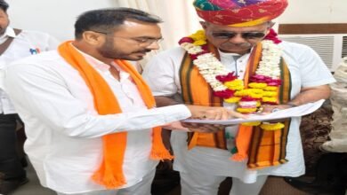 सिरोही . सीएमएचओ पर निशुल्क जांच योजना में लापरवाही का आरोप - भाजपा जिला मीडिया प्रभारी ने की कड़ी कार्रवाई की मांग Sirohi: CMHO Accused of Negligence in Free Diagnostic Scheme — BJP District Media In-charge Demands Strict Action