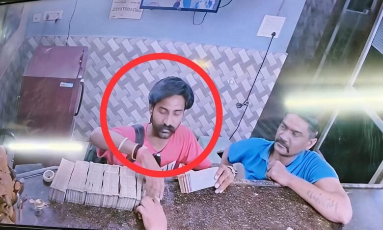 हवाला के चक्कर में दो लाख की धोखाधड़ी- सिरोही से चल रहा हवाला कारोबार- नकेल नहीं कस रही पुलिस Fraud of ₹2 Lakhs Linked to Hawala Racket — Hawala racket Running from Sirohi — Police Fail to Crack Down