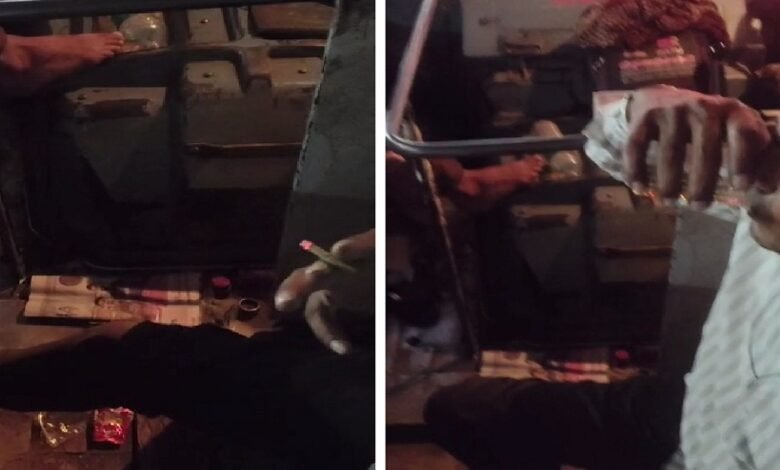 सिरोही आगार की रोडवेज बस में कर्मचारियों ने छलकाए जाम सिरोही आगार उदयपुर - भीनमाल रोडवेज बस Employees of the Sirohi Depot Roadways bus poured liquor. Sirohi Depot Udaipur–Bhinmal Roadways Bus