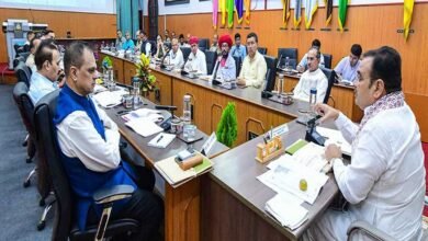 सिरोही. आबू विकास समिति की बैठक में मुख्यमंत्री ने दिए निर्देश - सौ करोड़ के कार्यों की देंगे सौगात, मिलेगी विश्वस्तरीय सुविधाएं Sirohi: Chief Minister issues directives at the Abu Development Committee meeting—projects worth ₹100 crore to be announced; world-class facilities to be provided.