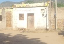 सिरोही. मांडवा में गोदाम के नाम से चल रही शराब दुकान। सिरोही. मंथली देकर कायदों को ठेंगा दिखा रहे शराब ठेकेदार सिरोही. गोदामों के नाम पर चला रहे ठेकों में ड्राय डे पर भी बिक्री- जमकर छलके जाम सिरोही. ड्राय डे पर शराब बिक्री आबकारी निरीक्षक तक जानकारी पहुंची पर कार्रवाई नहीं हुई Sirohi: Liquor shop operating under the guise of a warehouse in Mandwa. Sirohi: Liquor contractors flout regulations by paying monthly bribes. Sirohi: Liquor sales continue on 'Dry Day' at outlets masquerading as warehouses Sirohi: Despite the Excise Inspector being informed about liquor sales on 'Dry Day', no action was taken.